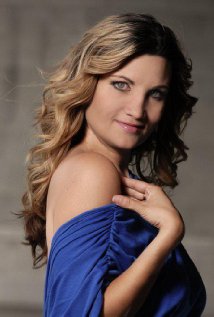 Laurie Belle